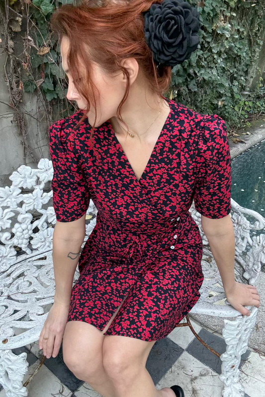 Color: Mariposa